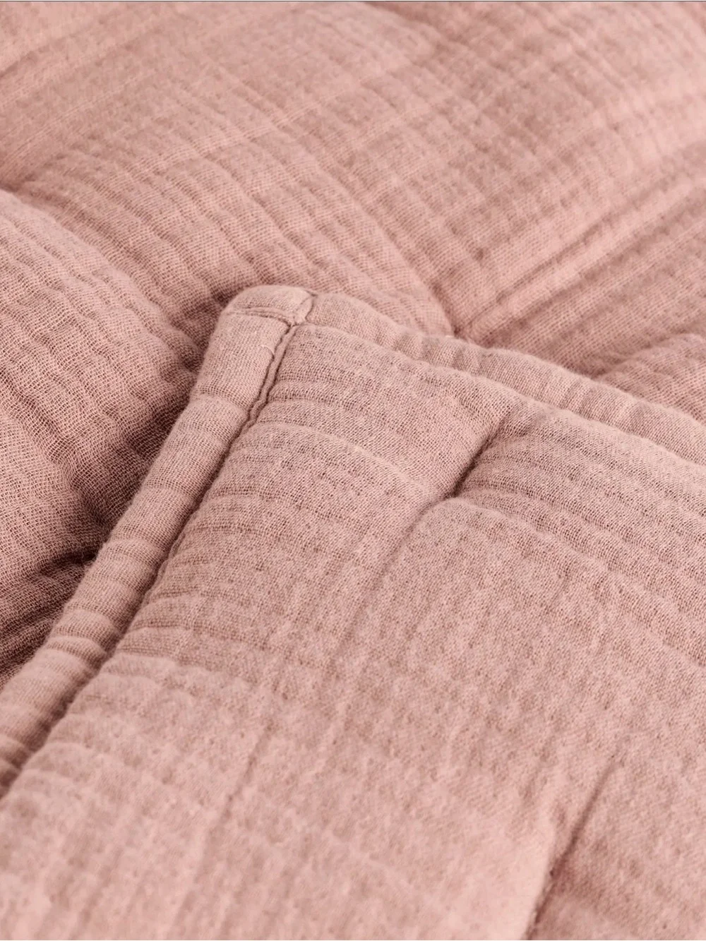 Quince Toddler Quilt -  Organic Cotton Gauze - in Fig (mauve pink)